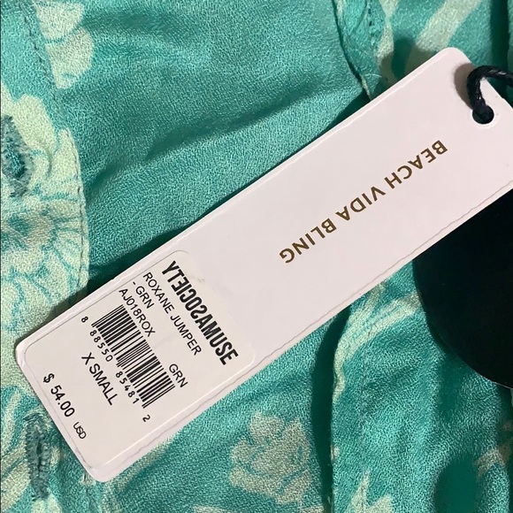 Amuse Society beach short jumpsuit xs - Picture 3 of 6